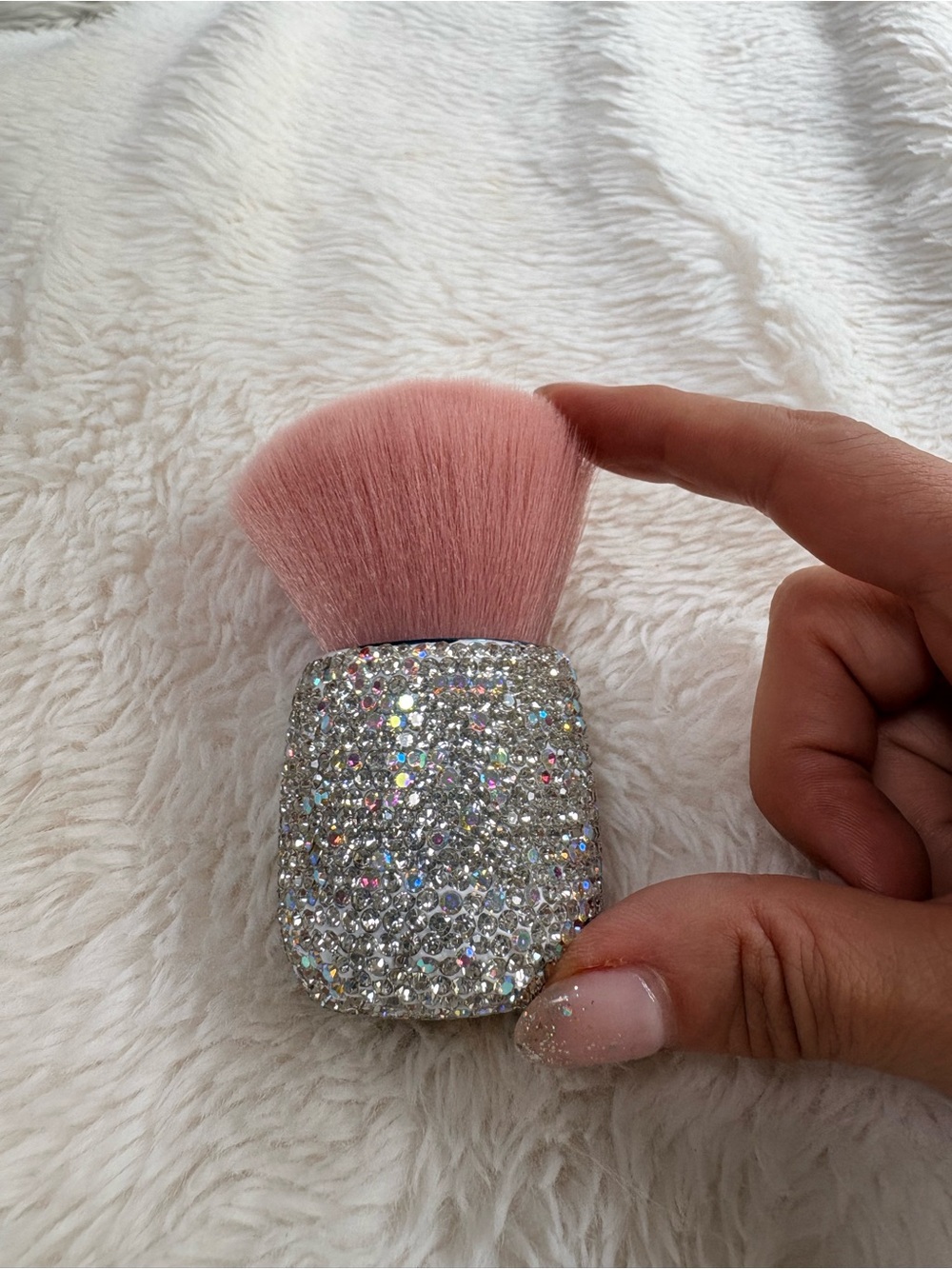 Glamorous and Feminine Sparkling Pink Kabuki Makeup Brush